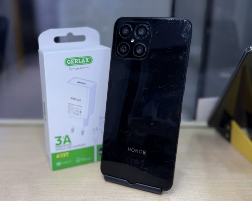 Смартфон Honor C8-128gb