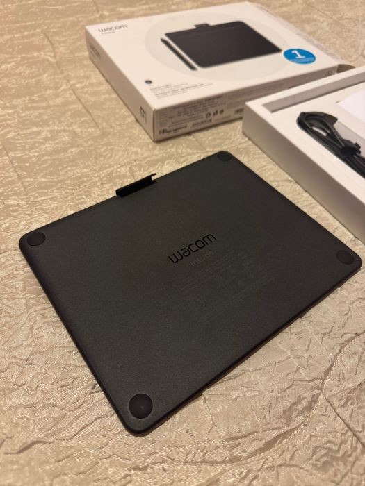 Графичен таблет Wacom Intuos S