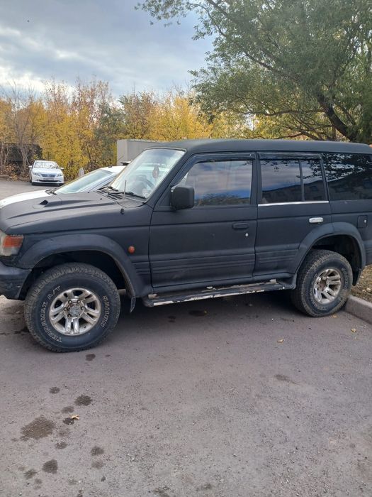 Митсубиси Паджеро 2