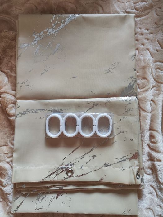 Продам штору для ванной