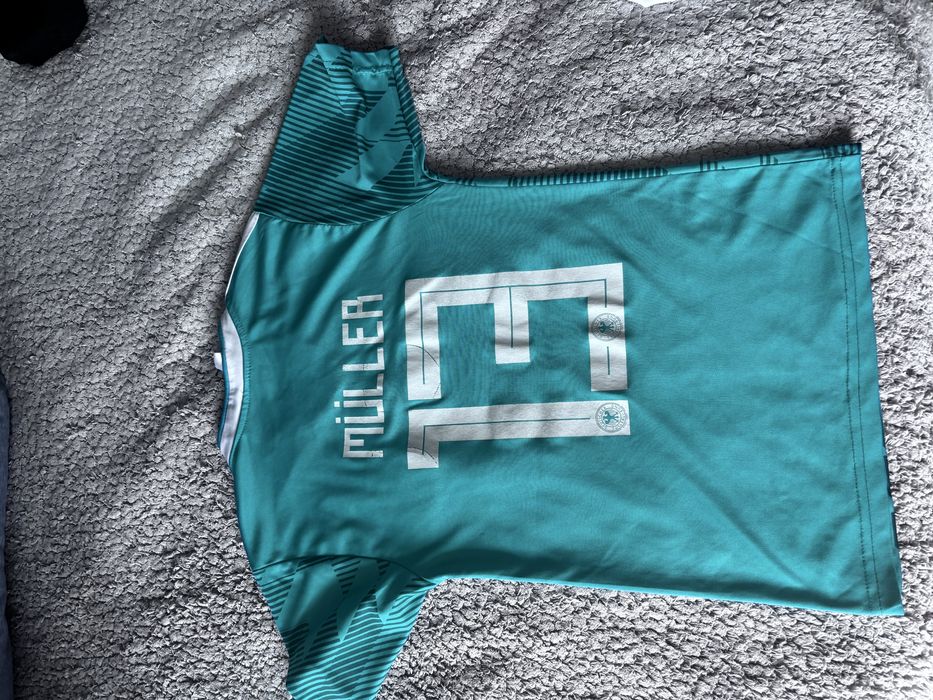 Футболни оригинални тениски