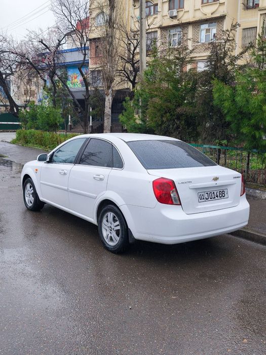 Ласетти 1.6 2013й