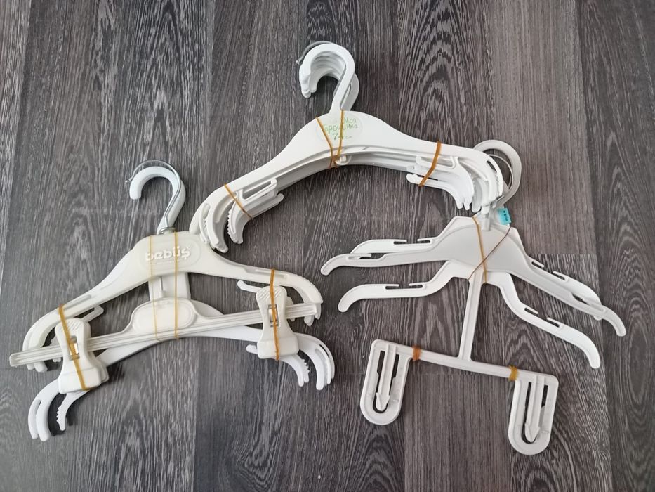 Детские вешалки 14 шт