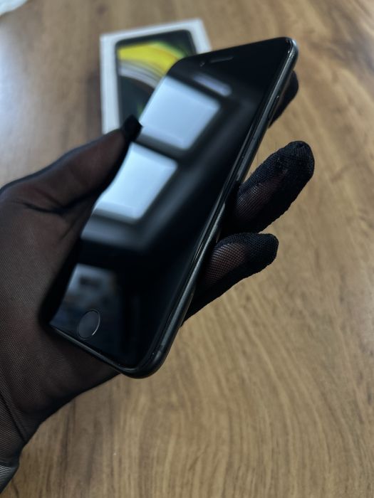 iPhone SE 2 128GB