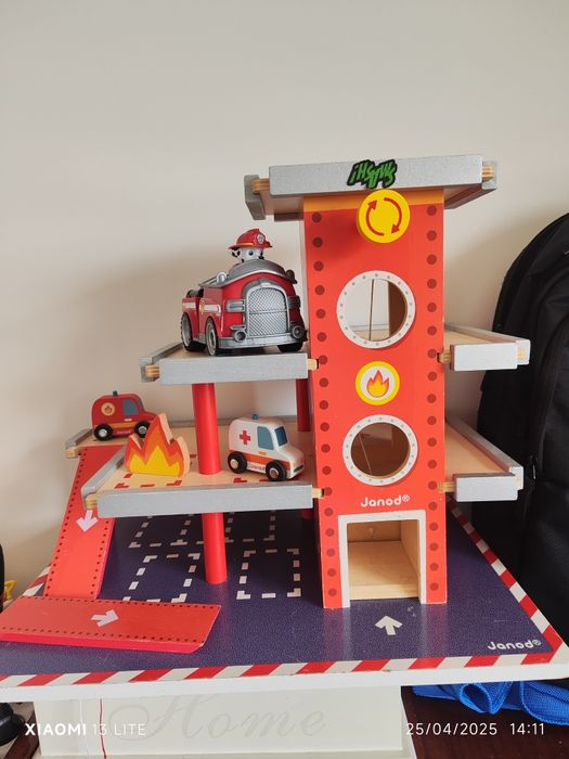 Дървена пожарна Janod