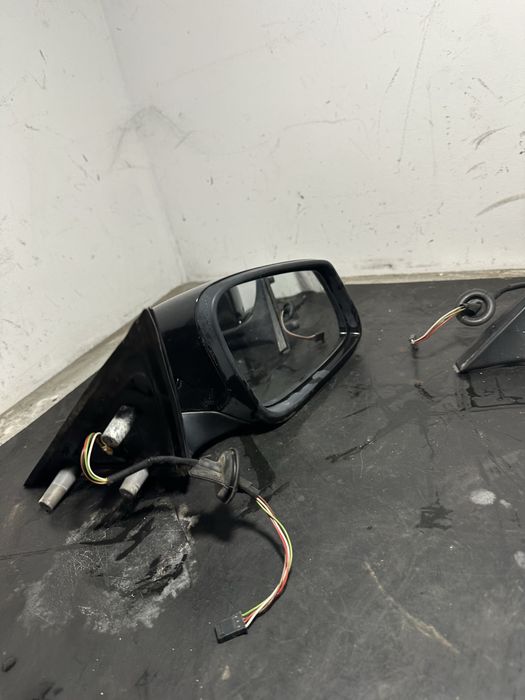 Oglinda stanga fata Bmw Seria 5 E60 E61 facelift Oglinda dreapta fata bmw Seria 5 E60 E61 facelift