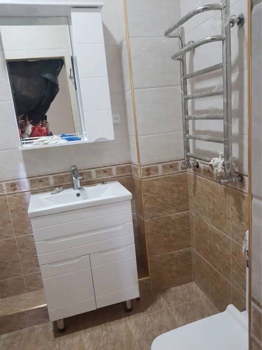 Нурафшон куча НОВОСТРОЙКА Евро ремон Обш:85 кВ.м Ор.р:Чигатой,Карзинка