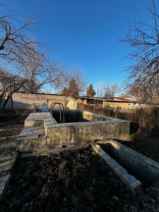 Продаётся дачный участок