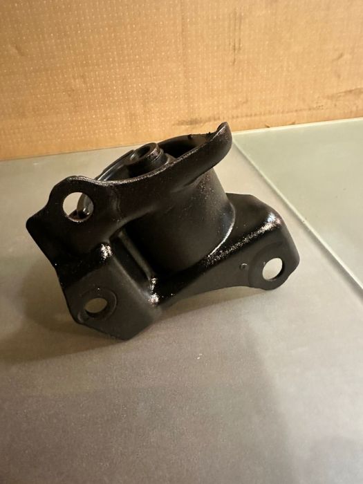 Подушка (опора) двигателя