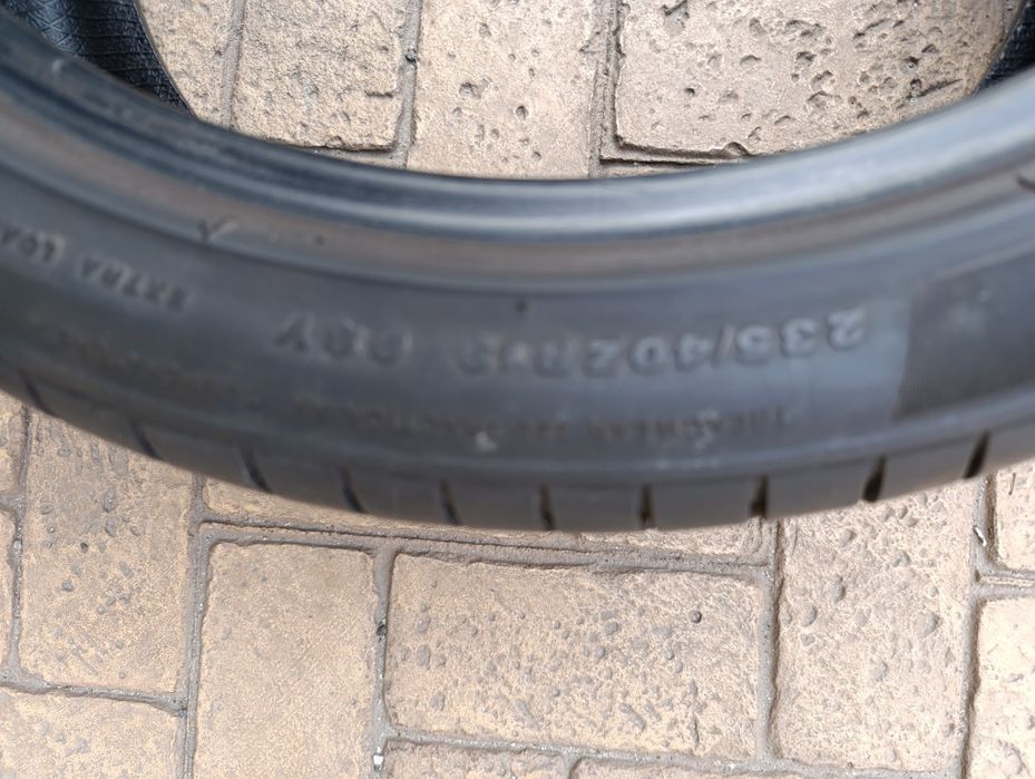 Летни гуми Syron 235/40/19