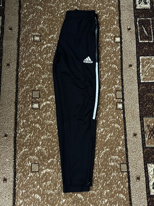 продам трико adidas