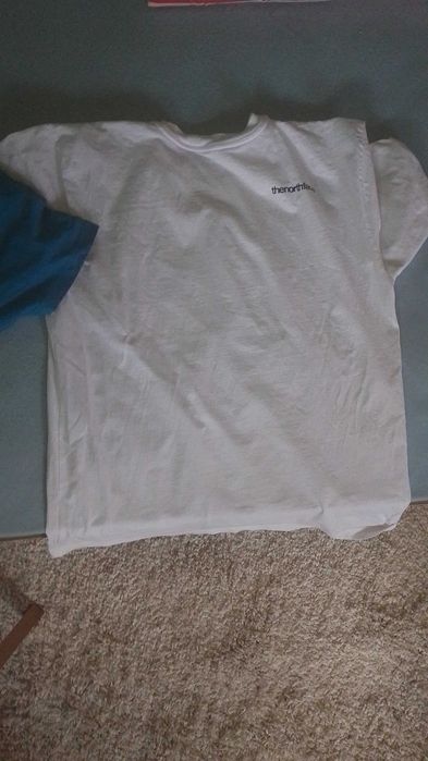 Продавам тениски "The Nord Face"