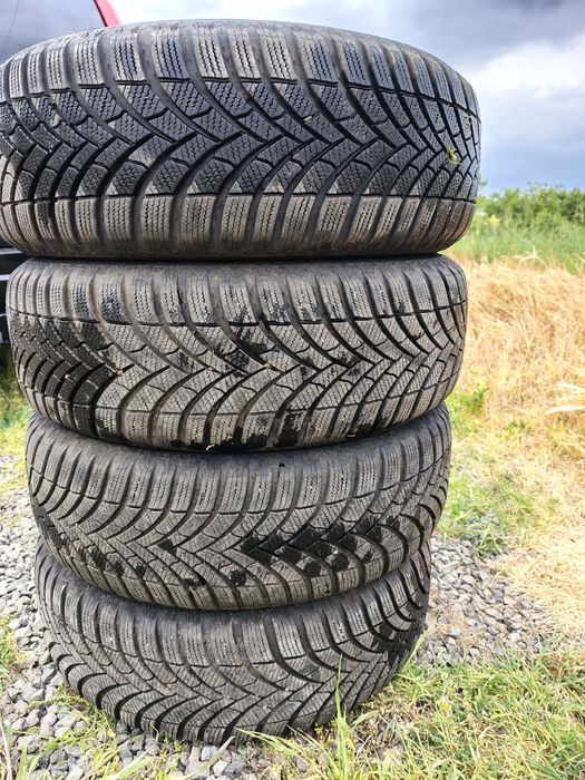 Зимни гуми  215/65  R16