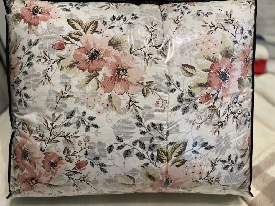 Спални комплекти с олекотена завивка/Български/