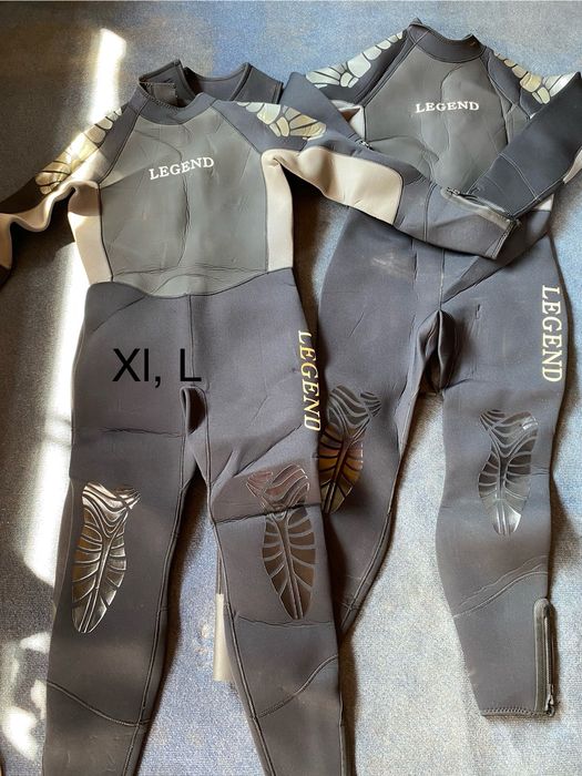 Vând costum neopren