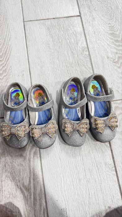 Туфли детские со стразами