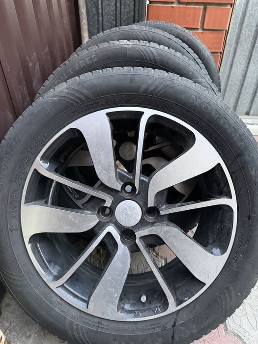 Продам диски с резиной