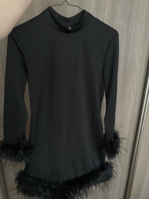 Черна рокля