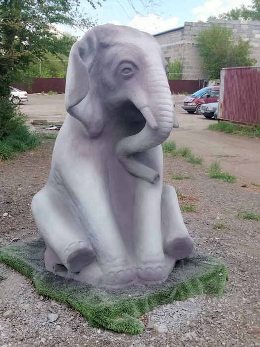 скульптуры львов