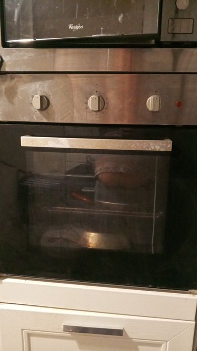 Срочно продам духовку Whirlpool