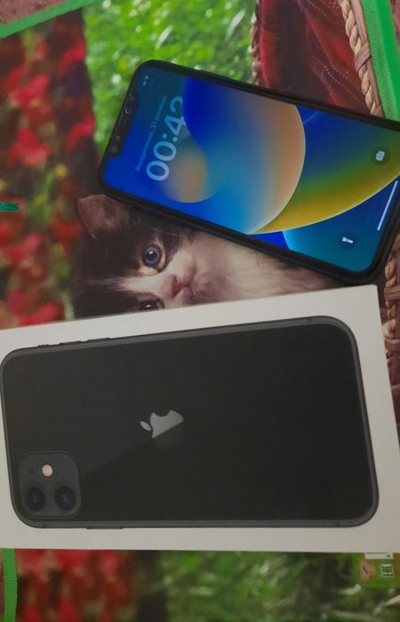 Продам iPhone 11   64гб