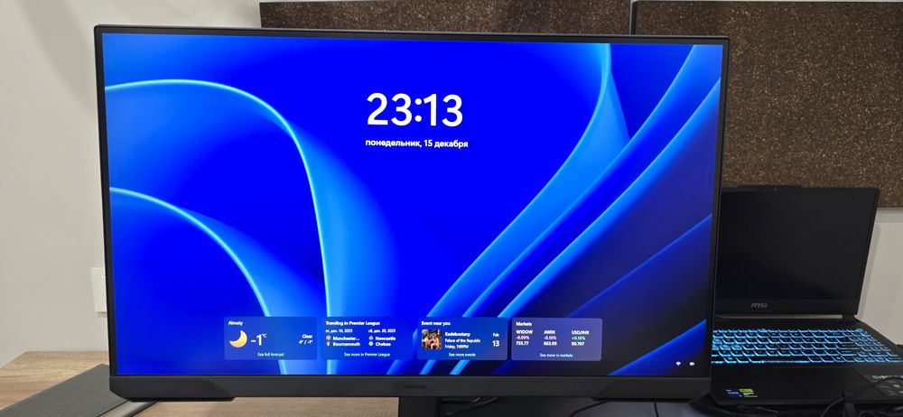 Монитор Samsung 27