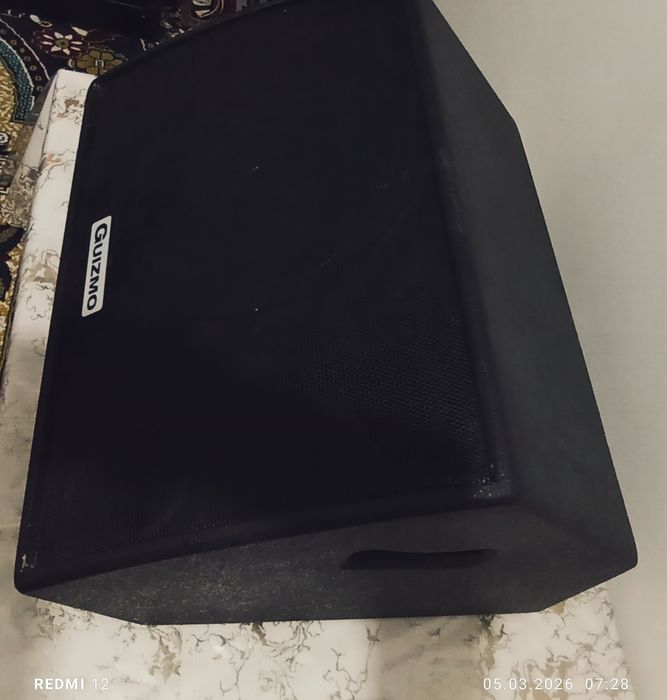 Zavod Manitor 1 juft qŏlda yasalmagan xolati yaxshi  sotiladi 500 $