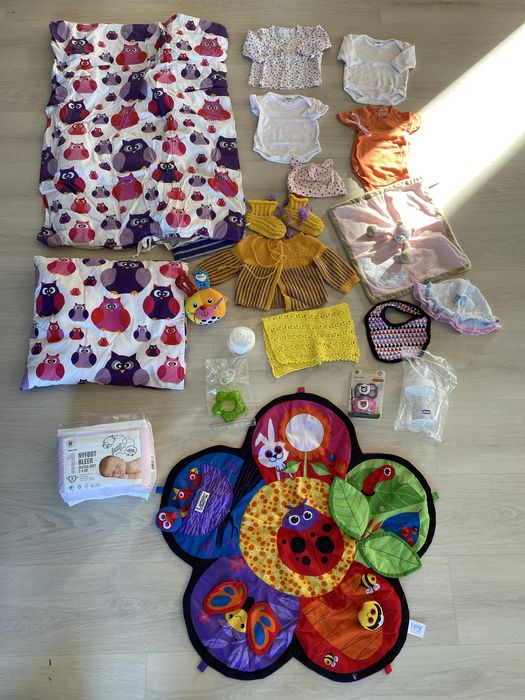 Vand lot nou-nascut cu pampersi (1-2 luni).