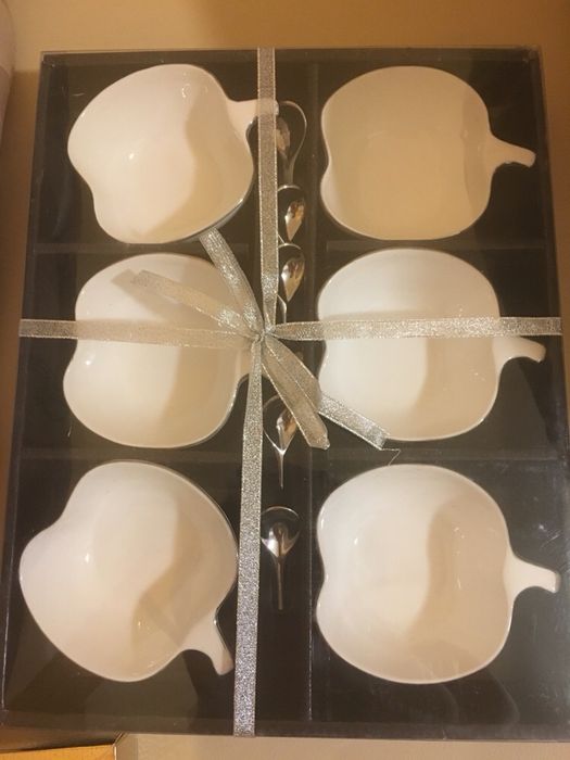 Set 6 castronele si lingurite desert/ salata, Nou