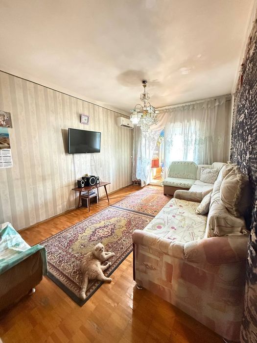 Срочно сотилади Сергели 7. 3/8/9. Балкон:2*6+2*3 85м²