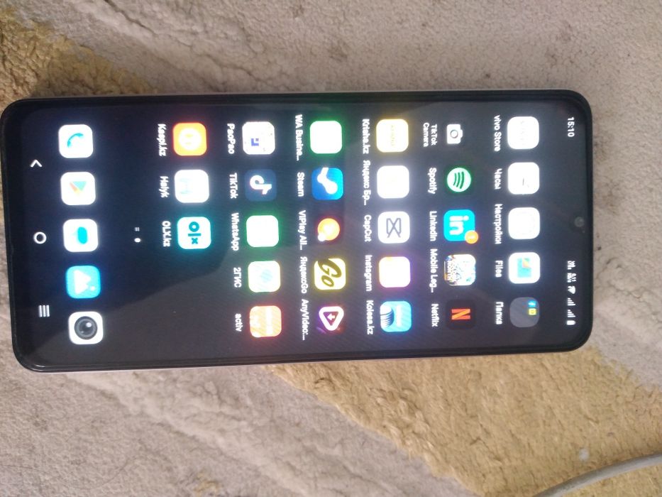 Продам новый телефон