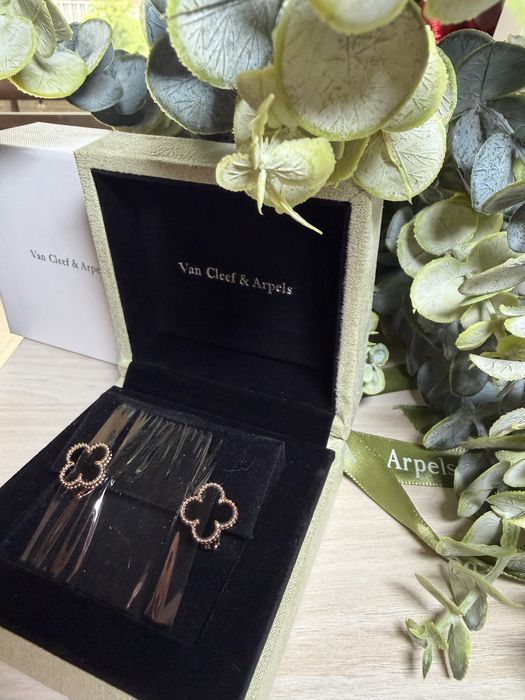 Cercei, colier Van Cleef & Arpels