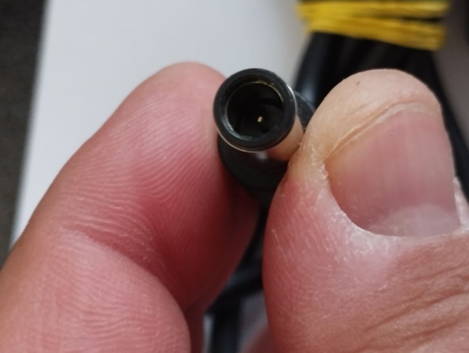 Încărcător laptop original dell 19.5v  , 9.23 A