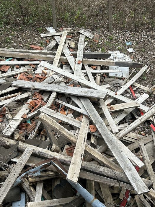 Подарявам керемиди и дървен материал от покрив / София