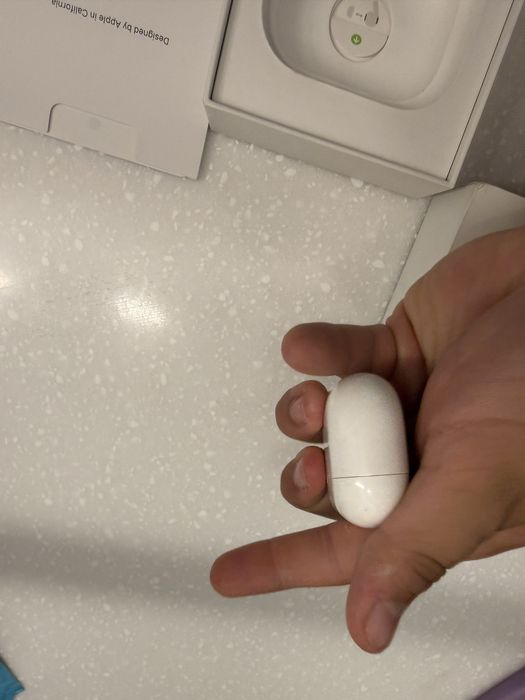 AirPods generation 2