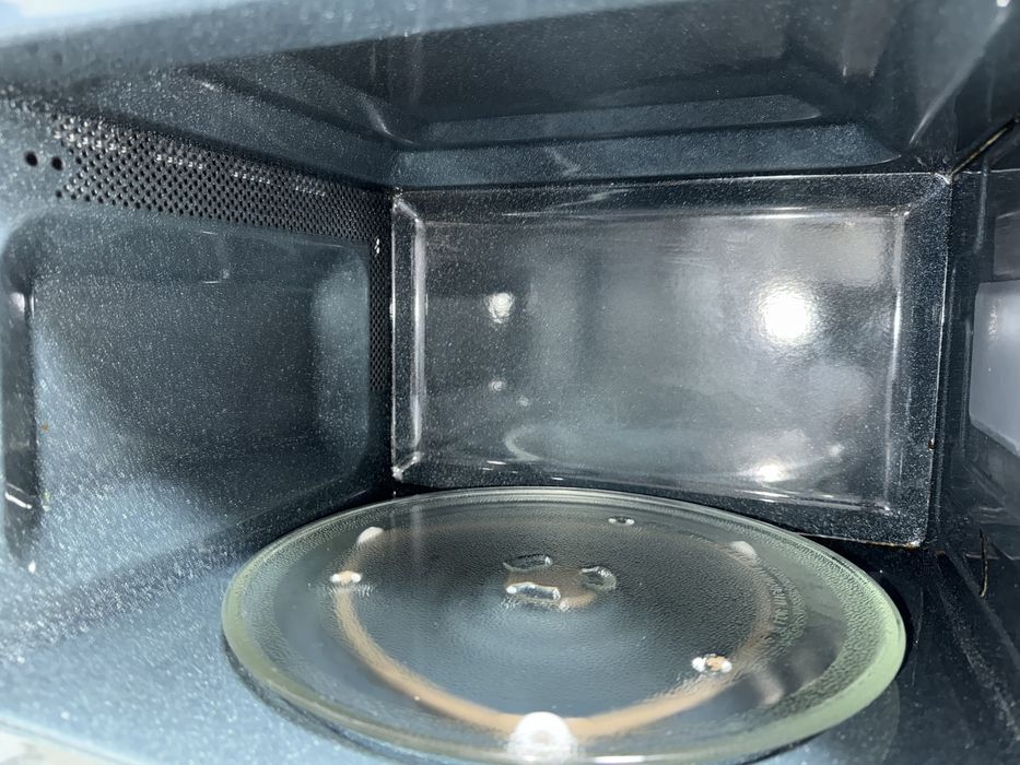 Микроволновка продам 20000