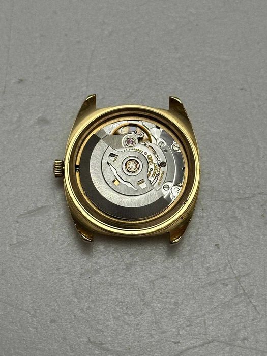 CEAS AUR 18K LONGINES - Cal. L633.1 - Gold Textured Dial - 1976 - 16g.