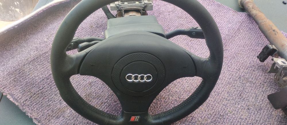 продам руль от ауди и все комплектующие