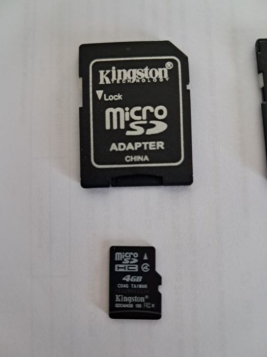 SD Card 64 GB si 4 GB cu adaptor