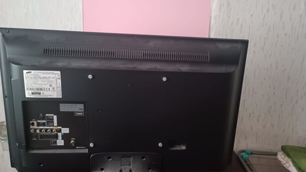 Телевизор Samsung 32 led