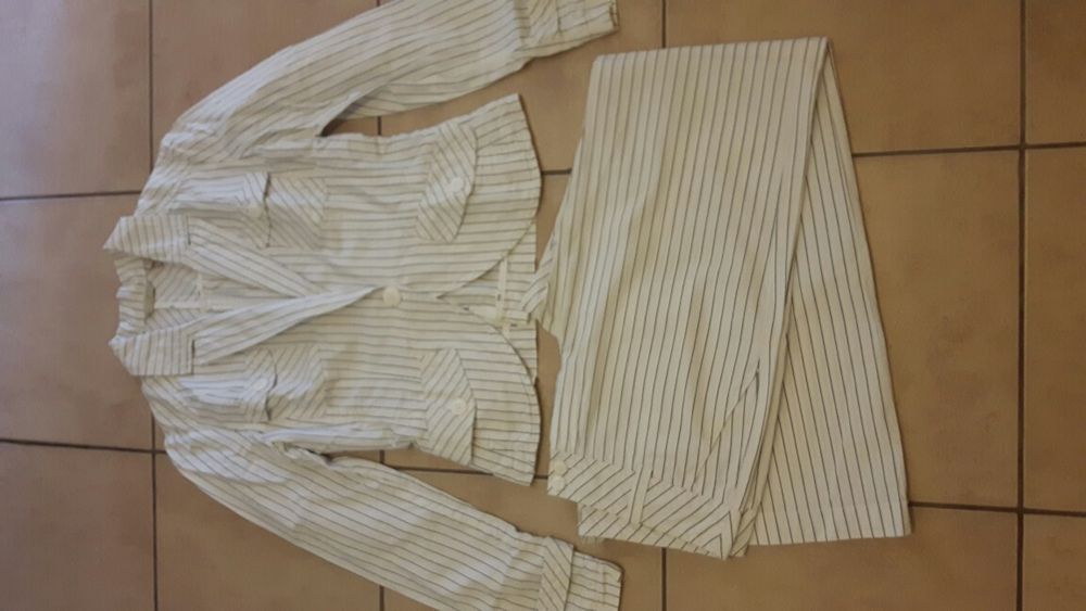 Jacheta si pantalon