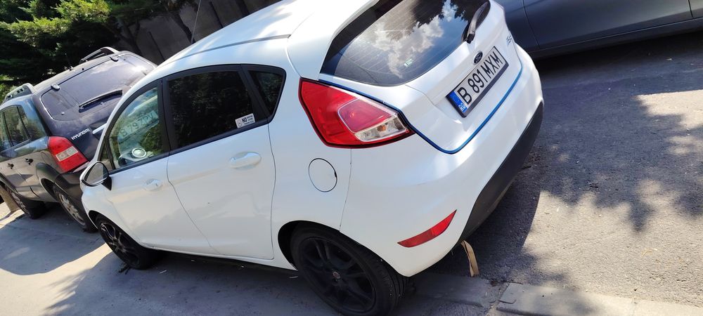 Ford fiesta 2104