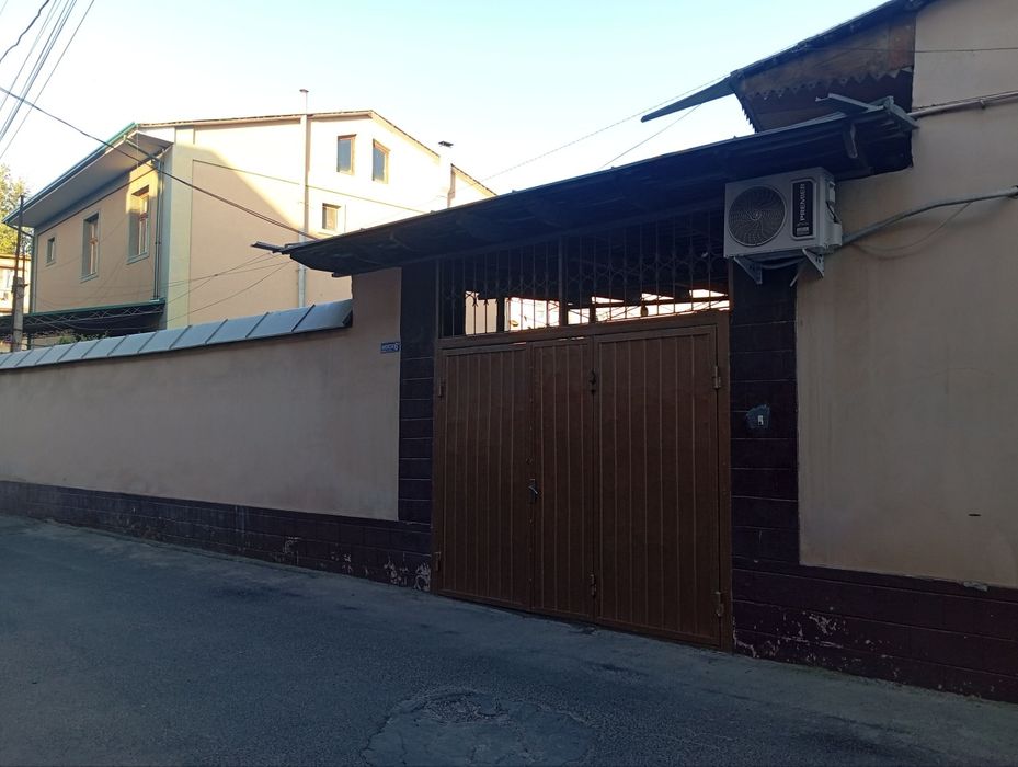 Yunusobod hovli sotiladi