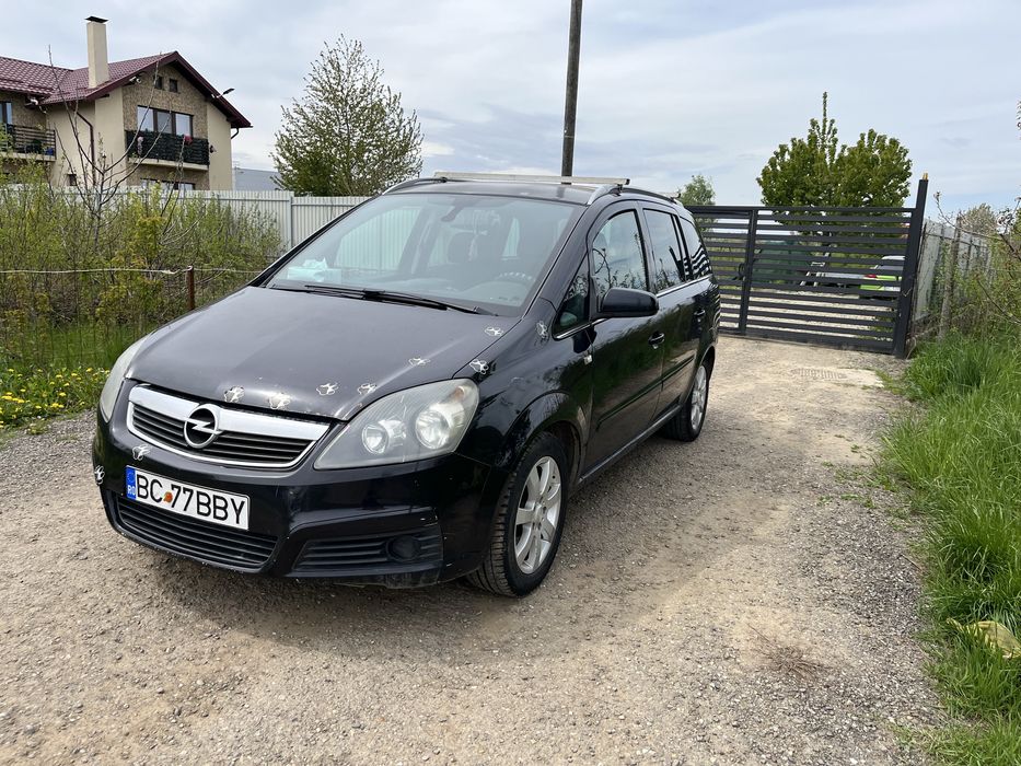 Vand Opel Zafira  / 7 locuri i/ Stare buna/ Spatioasa si confortabila