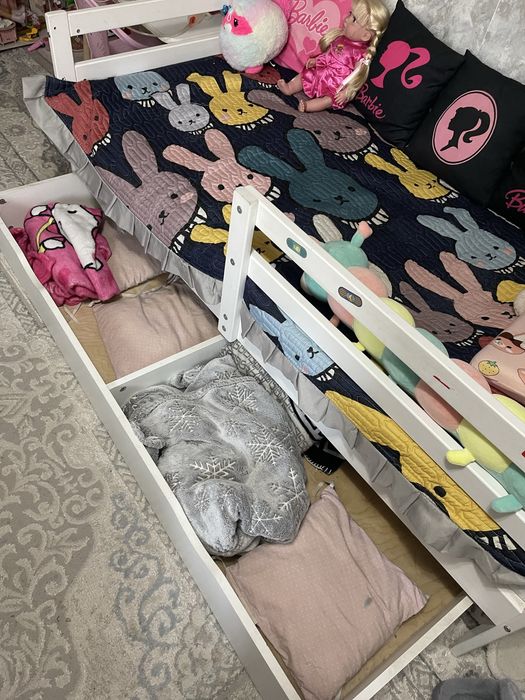 Продам. Детскую кровать