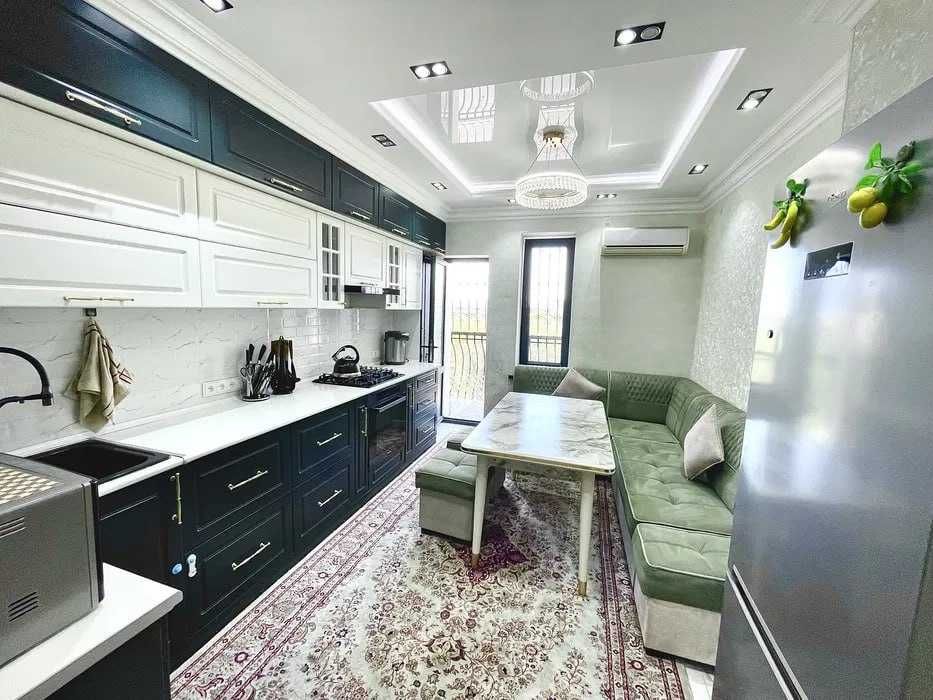 Б3 Сдаётся в аренду 3-ком квартира на Алмазарский районе!! ул Сагбон!