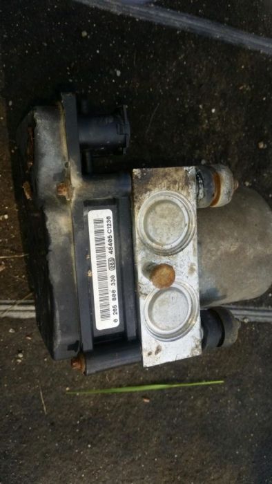 Modul abs Nissan Almera motor 1.5b an 2005