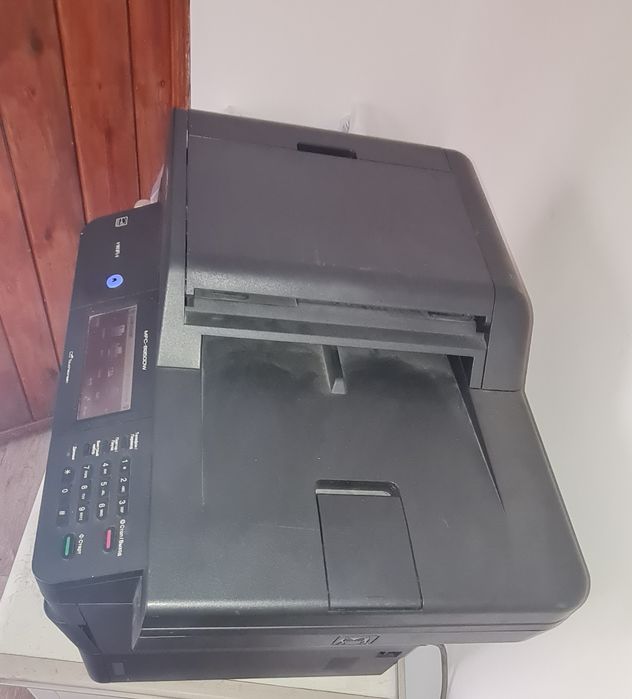 Продаётся МФУ Brother8950DW