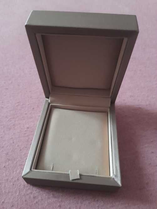 Cutii noi pentru bijuterii Pandora si altele