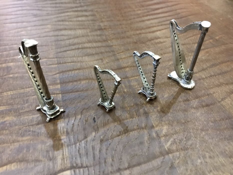 Сребърни миниатюри